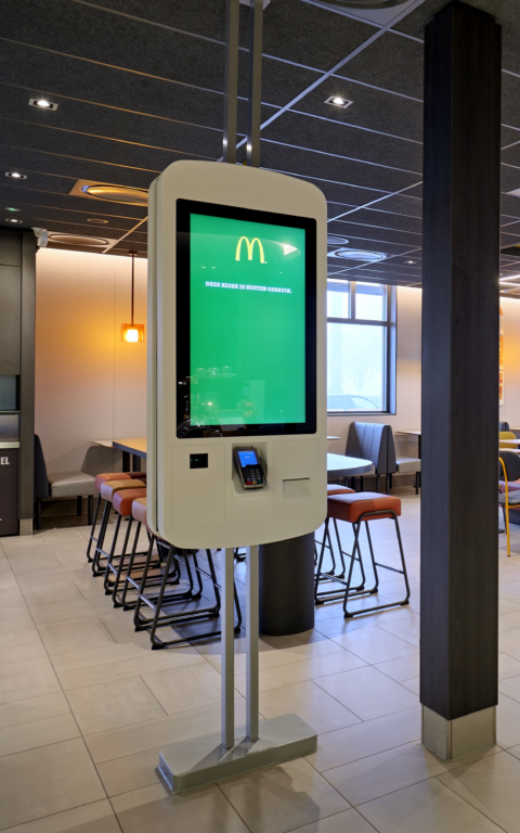 Mc Donalds Veldhoven 03 min
